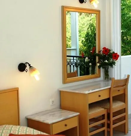 Hotel Mimoza Argassi