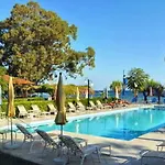 Mimoza Hotel 4*