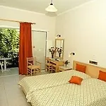 Mimoza Hotel 4*