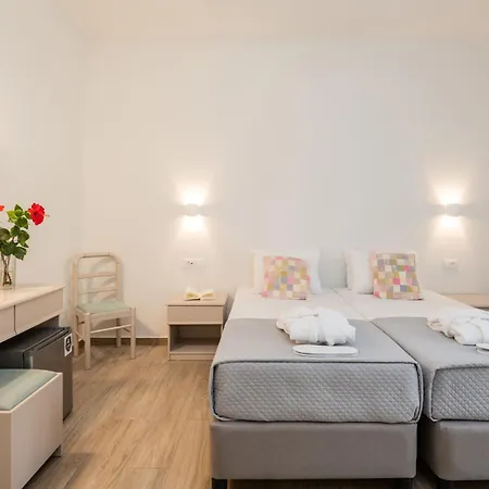 Hotel Mimoza 4*