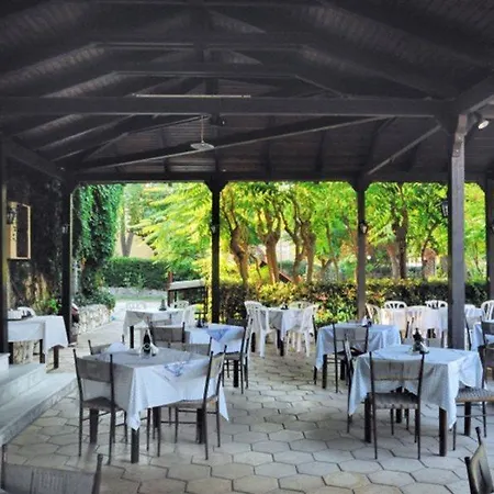 Mimoza Hotel 4*